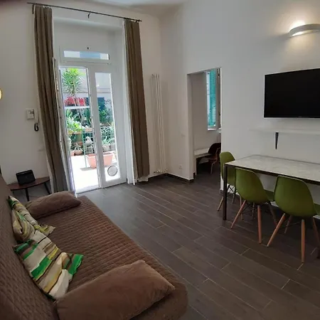 Cinque Terre Step Apartment La Spezia